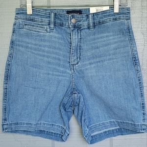 Charter Club/Bailey Wash Denim Shorts. NWT